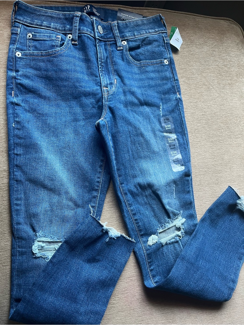 NWT GAP Denim Universal Legging Jeans - Size 2/26 short